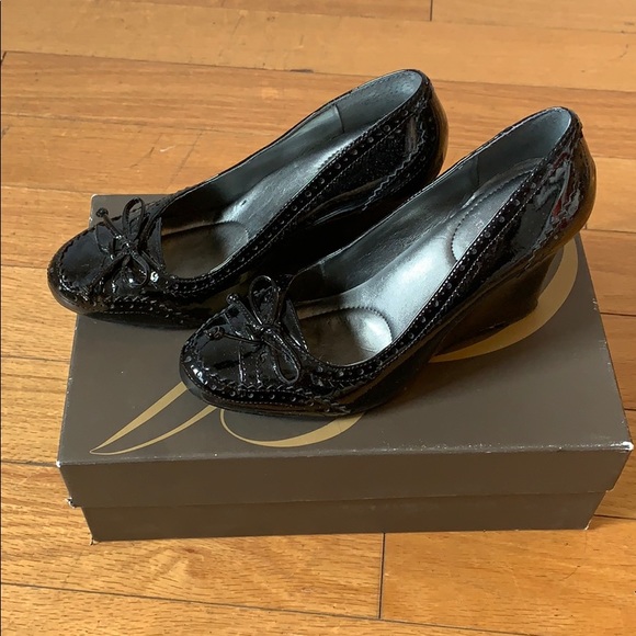 Enzo Angiolini black wedges - Picture 1 of 3